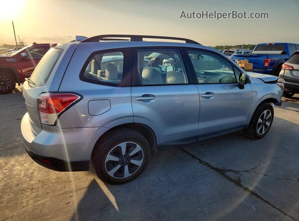 JF2SJABCXJH423286 2018 SUBARU FORESTER Серебряный Задняя правая четверть