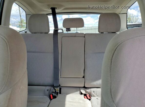 JF2SJADC2GH515627 2016 SUBARU FORESTER Silver Vista de los asientos traseros