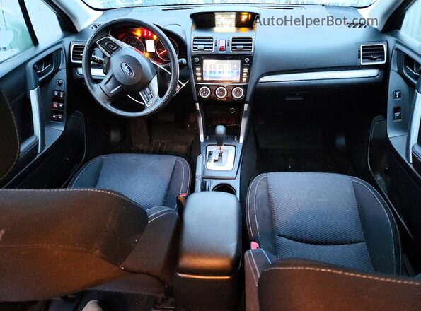 JF2SJADC8GH403026 2016 SUBARU FORESTER Серебряный Вид панели приборов