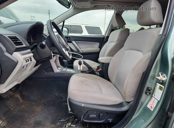 JF2SJAEC0HH443522 2017 SUBARU FORESTER Зеленый Вид салона спереди