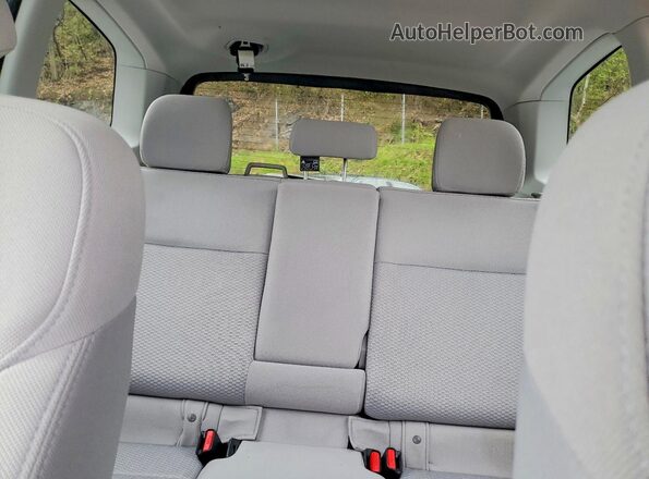 JF2SJAEC0JH489910 2018 SUBARU FORESTER Зеленый Вид задних сидений