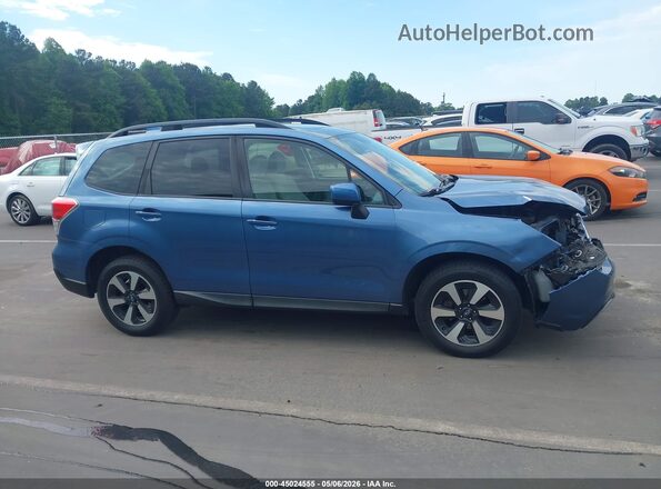 JF2SJAEC2HH463819 2017 SUBARU FORESTER 2.5 Синий Вид задней части салона