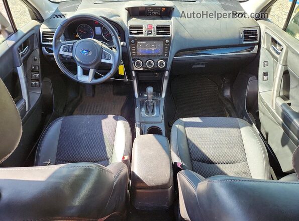 JF2SJAEC2JH475989 2018 SUBARU FORESTER Black Vista del salpicadero