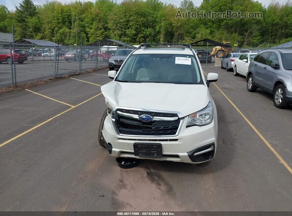 JF2SJAEC4JH484693 2018 SUBARU FORESTER Белый Вид щитка приборов