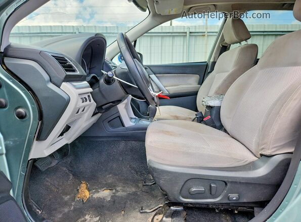 JF2SJAEC5HH487788 2017 SUBARU FORESTER Зеленый Вид салона спереди