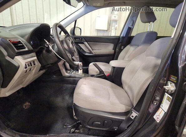 JF2SJAGC2HH484425 2017 SUBARU FORESTER Угольный Вид салона спереди