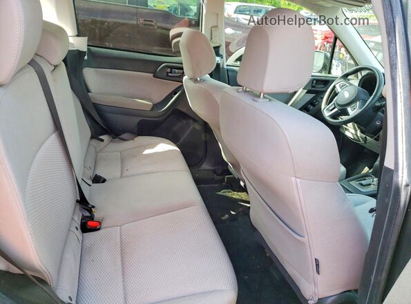JF2SJAGC2HH562413 2017 SUBARU FORESTER Серый Вид задней части салона