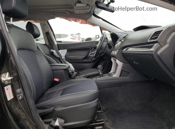 JF2SJAGC6JH545121 2018 SUBARU FORESTER Черный Вид салона спереди
