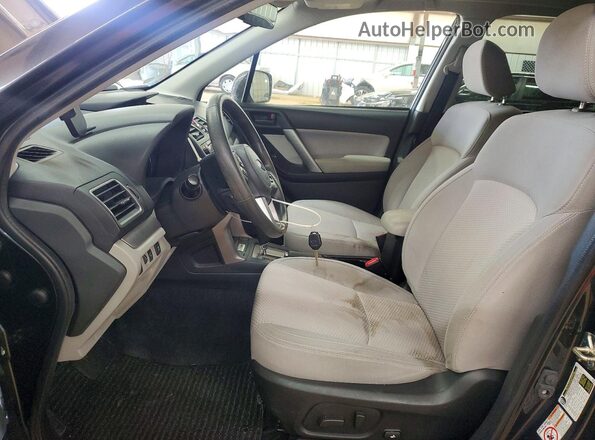 JF2SJAGC7HH451601 2017 SUBARU FORESTER 2.5 Gray Widok wnętrza z przodu