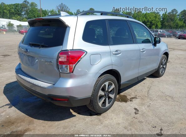 JF2SJAGC8HH560732 2017 SUBARU FORESTER Серебряный Задняя правая четверть
