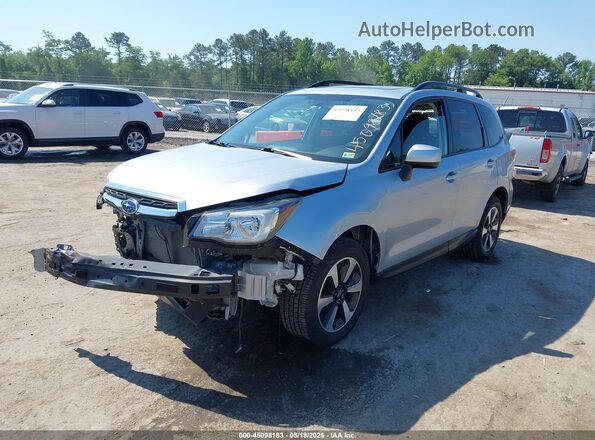 JF2SJAGC8HH560732 2017 SUBARU FORESTER Серебряный Передняя левая четверть