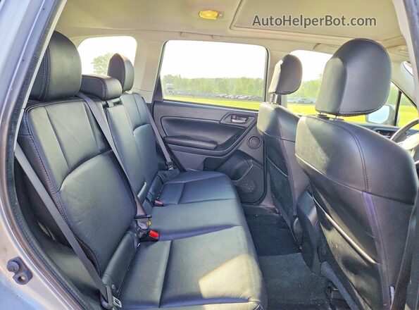 JF2SJARC4GH471364 2016 SUBARU FORESTER Серебряный Вид задней части салона