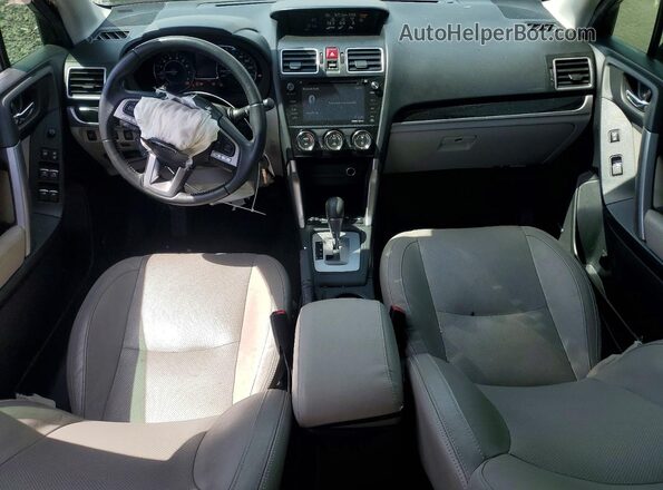 JF2SJARC7JH553659 2018 SUBARU FORESTER Красный Вид панели приборов