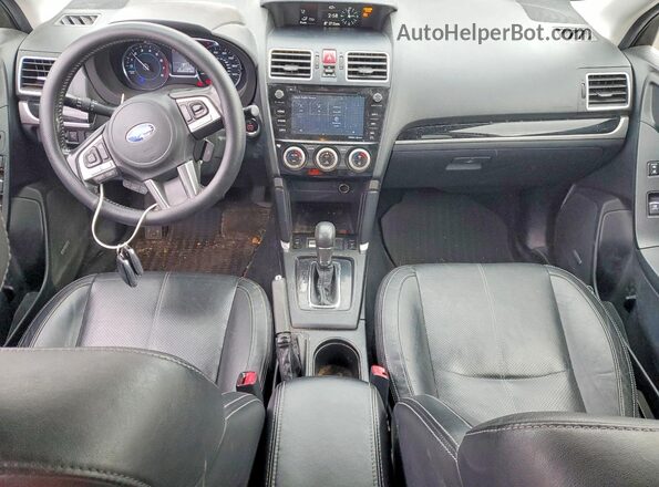 JF2SJATC4HH418285 2017 SUBARU FORESTER Красный Вид панели приборов