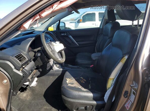 JF2SJAVC0GH458567 2016 SUBARU FORESTER Желто-коричневый Вид салона спереди