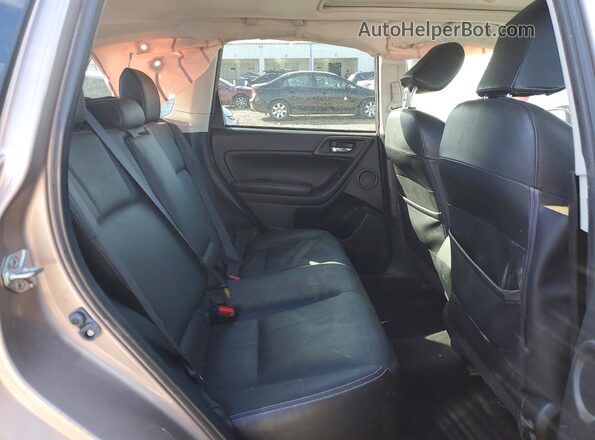JF2SJAVC0GH458567 2016 SUBARU FORESTER Желто-коричневый Вид задней части салона