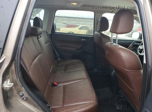 JF2SJAWC0HH447388 2017 SUBARU FORESTER 2.5I TO Желто-коричневый Вид задней части салона