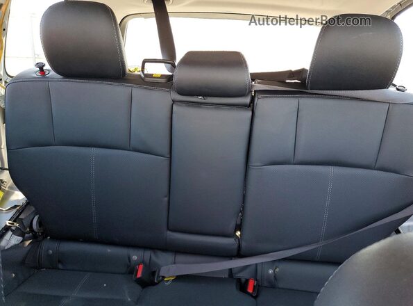 JF2SJAWC4HH587038 2017 SUBARU FORESTER 2.5I TO Серебряный Вид задних сидений