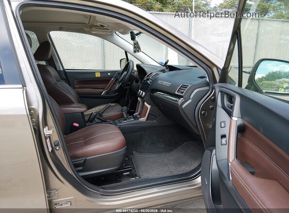 JF2SJAWC9HH800873 2017 SUBARU FORESTER Beige Widok wnętrza z przodu