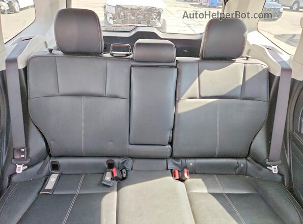 JF2SJAWCXJH548282 2018 SUBARU FORESTER Red Rear seats view
