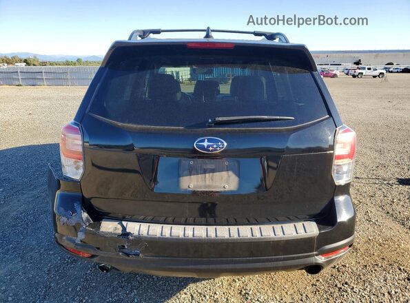 JF2SJGEC2JH415939 2018 SUBARU FORESTER2. Black Widok z tyłu