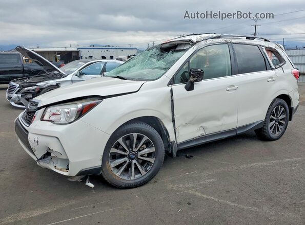 JF2SJGEC8HH428558 2017 SUBARU FORESTER White Vista tres cuartos delantera izquierda