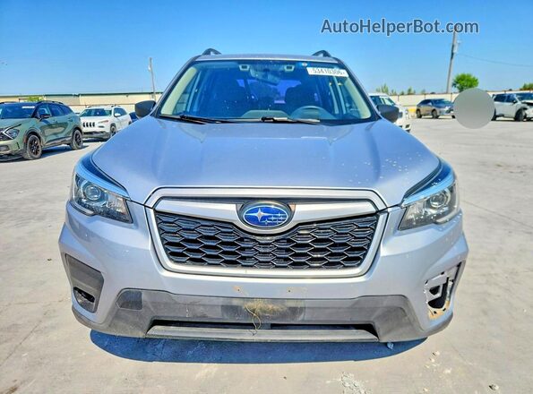 JF2SKACC3KH405337 2019 SUBARU FORESTER Серебряный Вид спереди