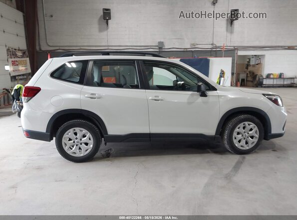 JF2SKADC2MH426536 2021 SUBARU FORESTER Белый Вид задней части салона