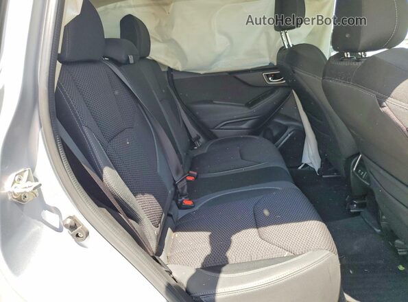 JF2SKAEC4NH447503 2022 SUBARU FORESTER Серебряный Вид задних сидений