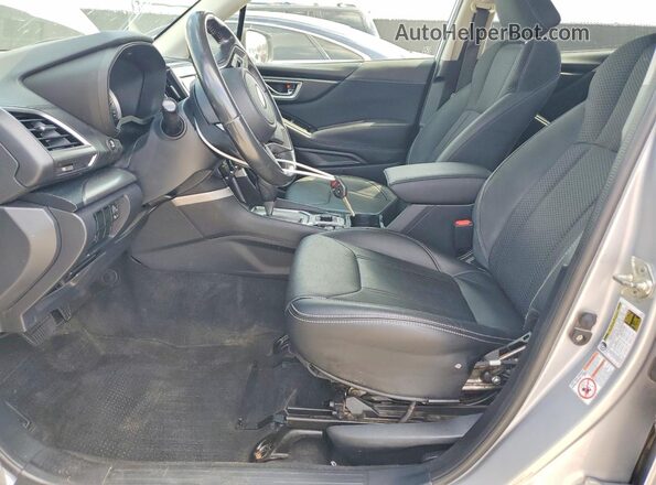 JF2SKAEC7KH474626 2019 SUBARU FORESTER Серебряный Вид салона спереди