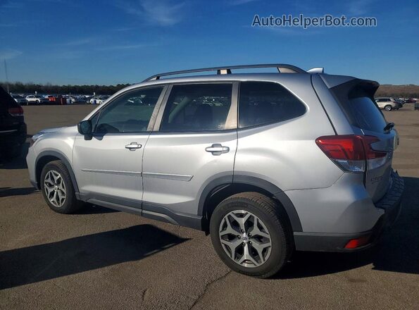 JF2SKAECXKH426229 2019 SUBARU FORESTER Серебряный Задняя левая четверть