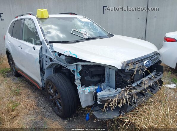 JF2SKAJC5PH444487 2023 SUBARU FORESTER Белый Передняя правая четверть