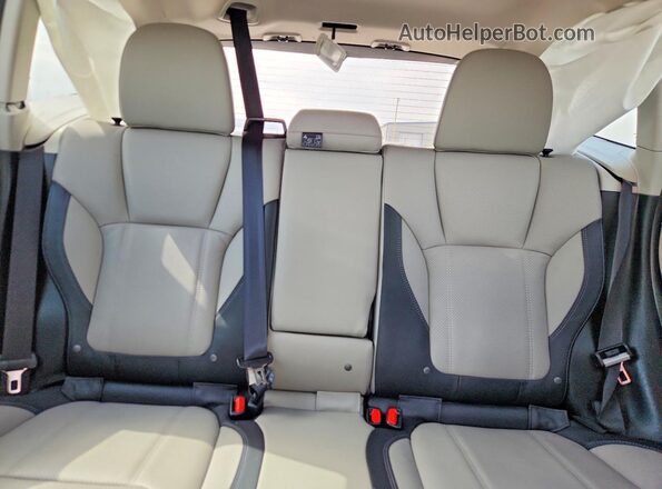 JF2SKALC4RH419211 2024 SUBARU FORESTER White Widok tylnych siedzeń
