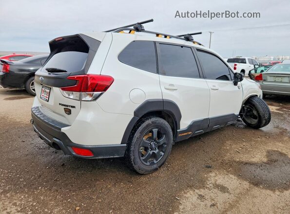 JF2SKAMC4NH430427 2022 SUBARU FORESTER White Rear right