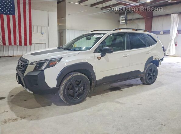 JF2SKAMC4PH440281 2023 SUBARU FORESTER Белый Передняя левая четверть