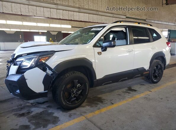 JF2SKAMCXPH488867 2023 SUBARU FORESTER Белый Передняя левая четверть