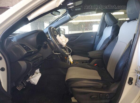 JF2SKAMCXPH488867 2023 SUBARU FORESTER Белый Вид салона спереди