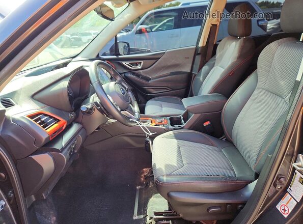 JF2SKAPC6KH475361 2019 SUBARU FORESTER Угольный Вид салона спереди