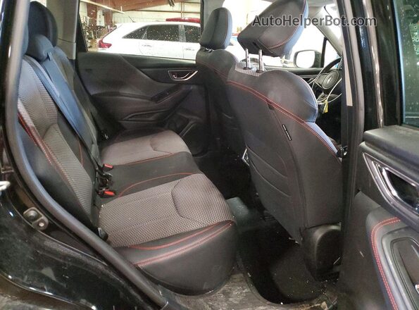 JF2SKAPCXKH587533 2019 SUBARU FORESTER Black Widok wnętrza z tyłu