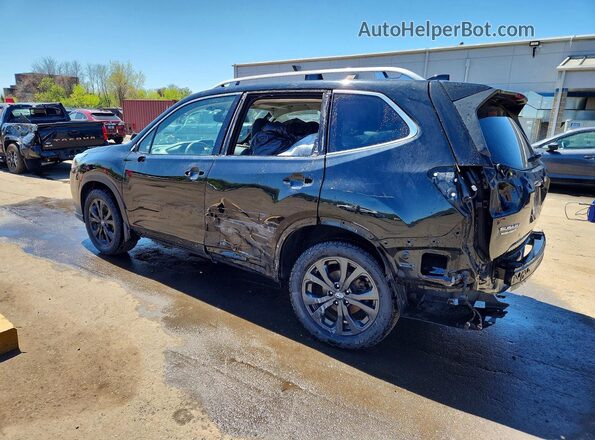 JF2SKARC0NH424116 2022 SUBARU FORESTER Черный Задняя левая четверть
