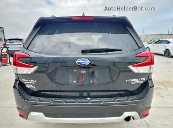 JF2SKAWC2KH576995 2019 SUBARU FORESTER Черный Вид сзади