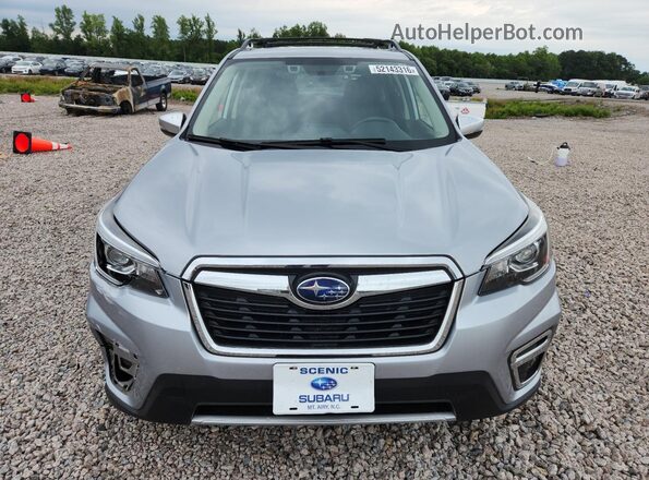 JF2SKAXC1LH463653 2020 SUBARU FORESTER Silver Вид спереду