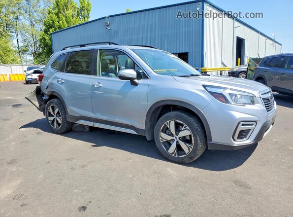 JF2SKAXC6LH590317 2020 SUBARU FORESTER Серебряный Передняя правая четверть
