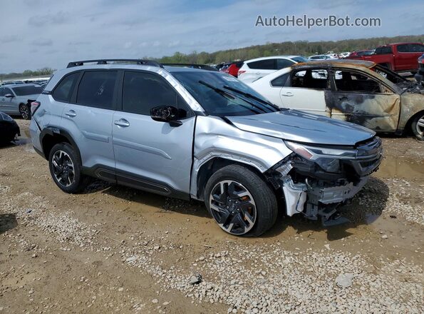 JF2SLDRC3SH458710 2025 SUBARU FORESTER Silver Передня права чверть