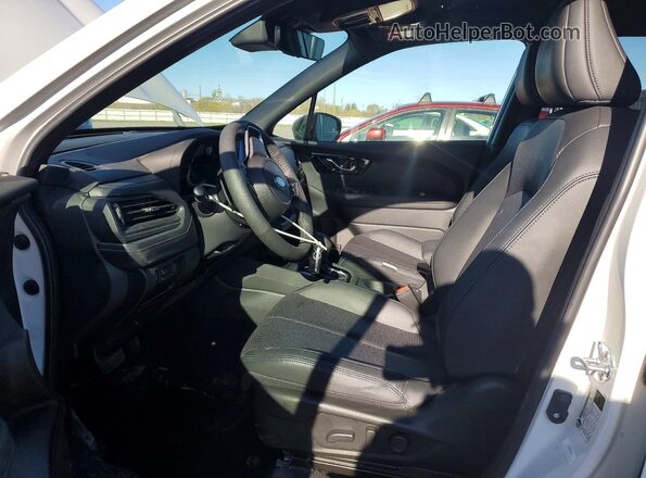 JF2SLDRC6SH523162 2025 SUBARU FORESTER White Widok wnętrza z przodu