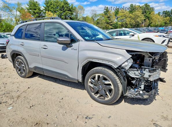 JF2SLSED4SH431356 2025 SUBARU FORESTER Серый Передняя правая четверть