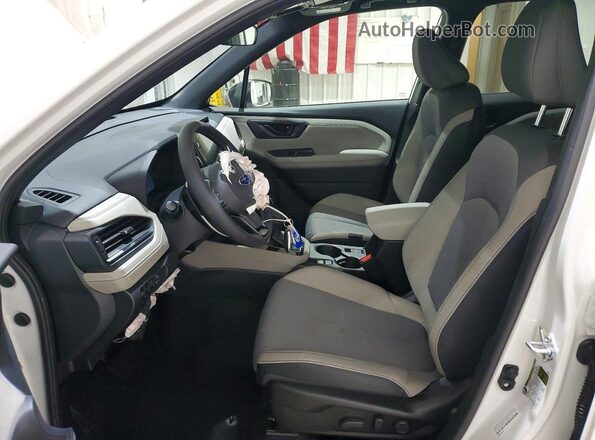 JF2SLSED5SH456928 2025 SUBARU FORESTER Белый Вид салона спереди