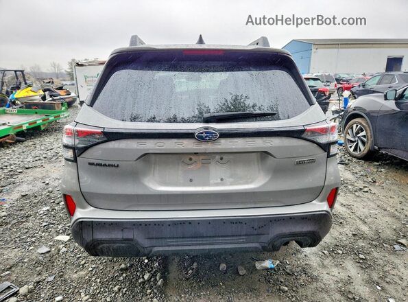 JF2SLSED6SH454136 2025 SUBARU FORESTER Silver Вид ззаду