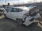 2018 Honda Clarity Touring White vin: JHMZC5F34JC008355