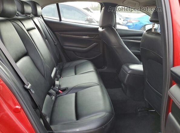 JM1BPACL0K1107482 2019 MAZDA 3 Red Widok tylnych siedzeń